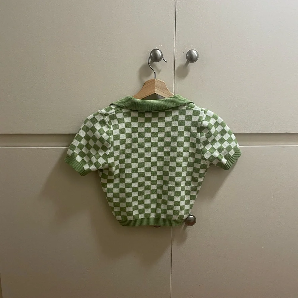 Hesperus Green Checkered Collared Crop Top Sweater Short Sleeve (Size M) - Picture 7 of 8